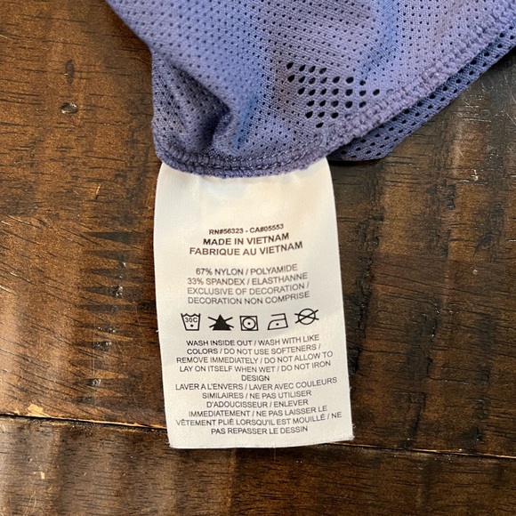 Nike - Picture 4 of 4